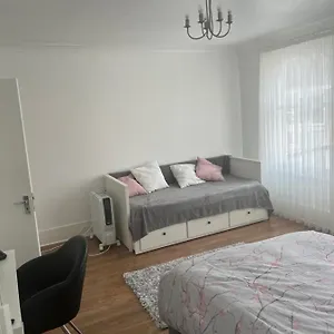 https://private-room-1.brighton-hotels-england.com